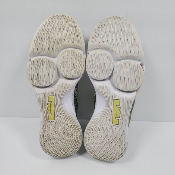 Nike Lebron Witness IV Mens String Black Basketball Shoe BV7427-200 US Size 10.5 - Picture 7 of 8